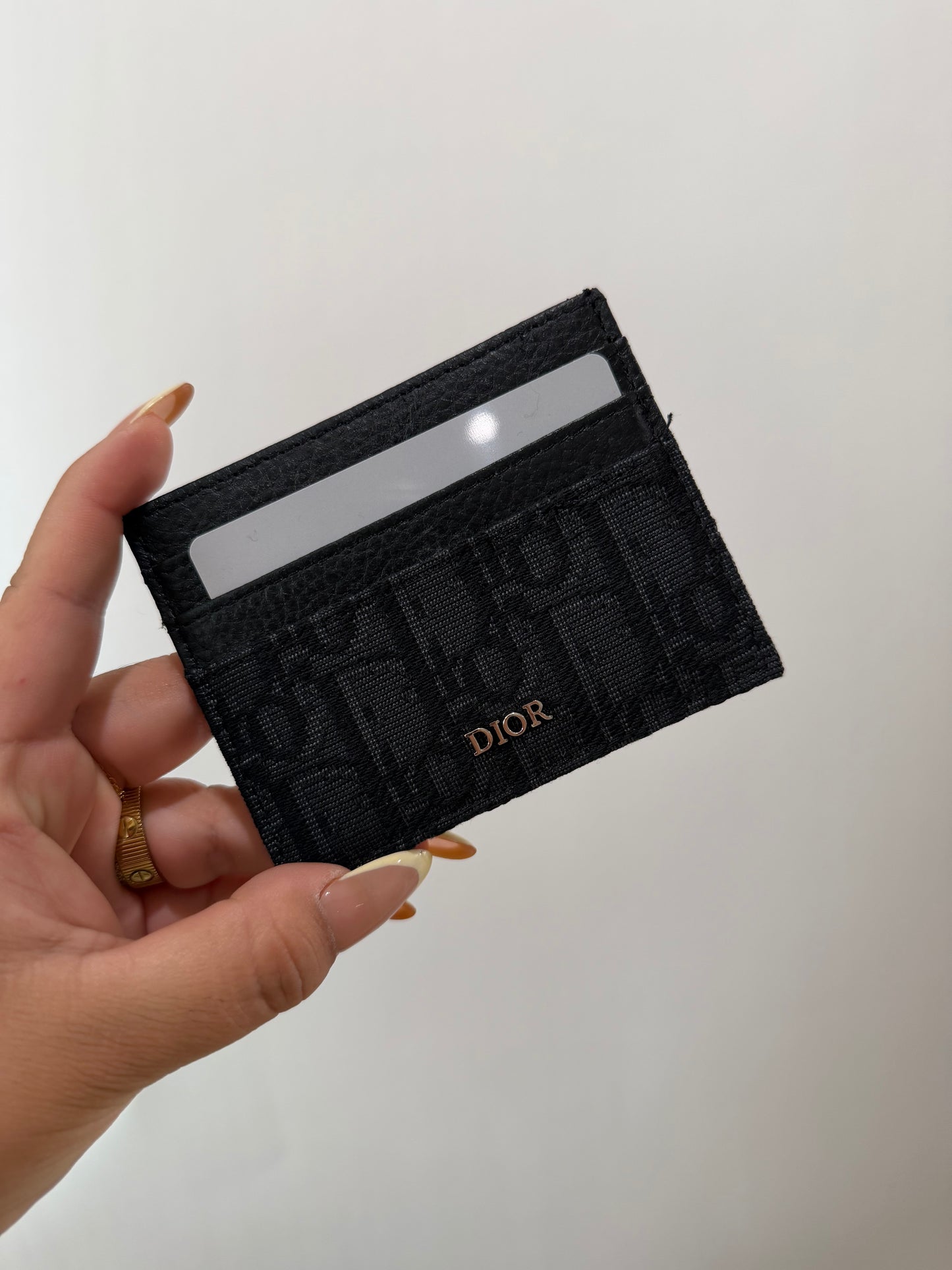 daniel Cardholder