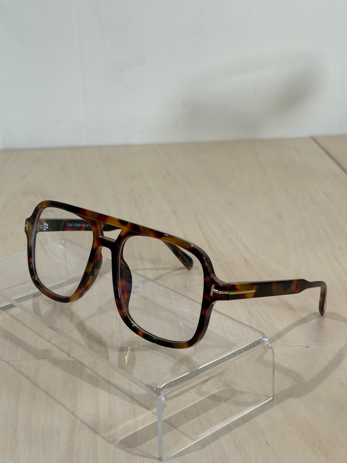 Tommy sunnies