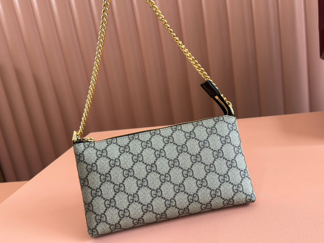 Gea Shouler bag