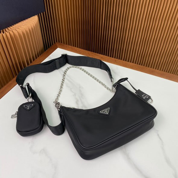 *PRE ORDER RAD GIRL CROSSBODY