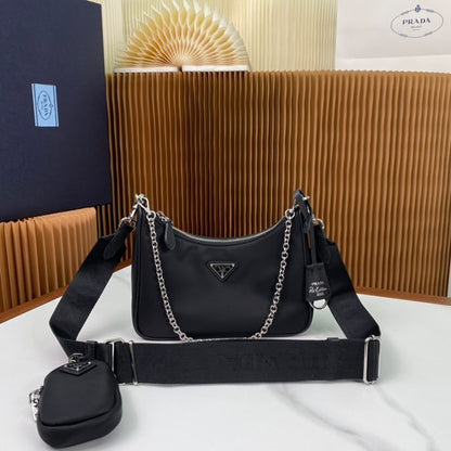*PRE ORDER RAD GIRL CROSSBODY