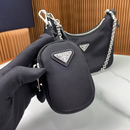 *PRE ORDER RAD GIRL CROSSBODY