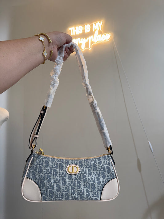 Cassie Shoulder Bag