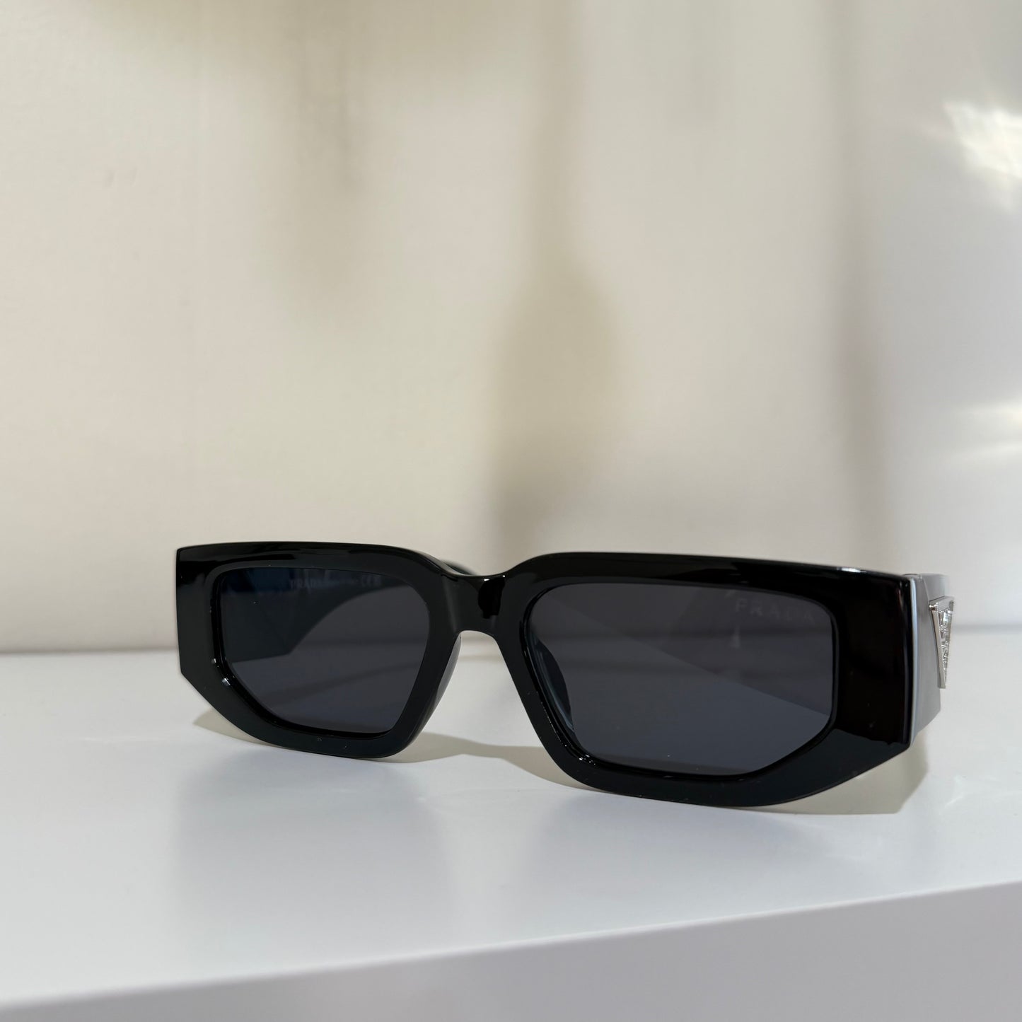 Cool guy sunnies
