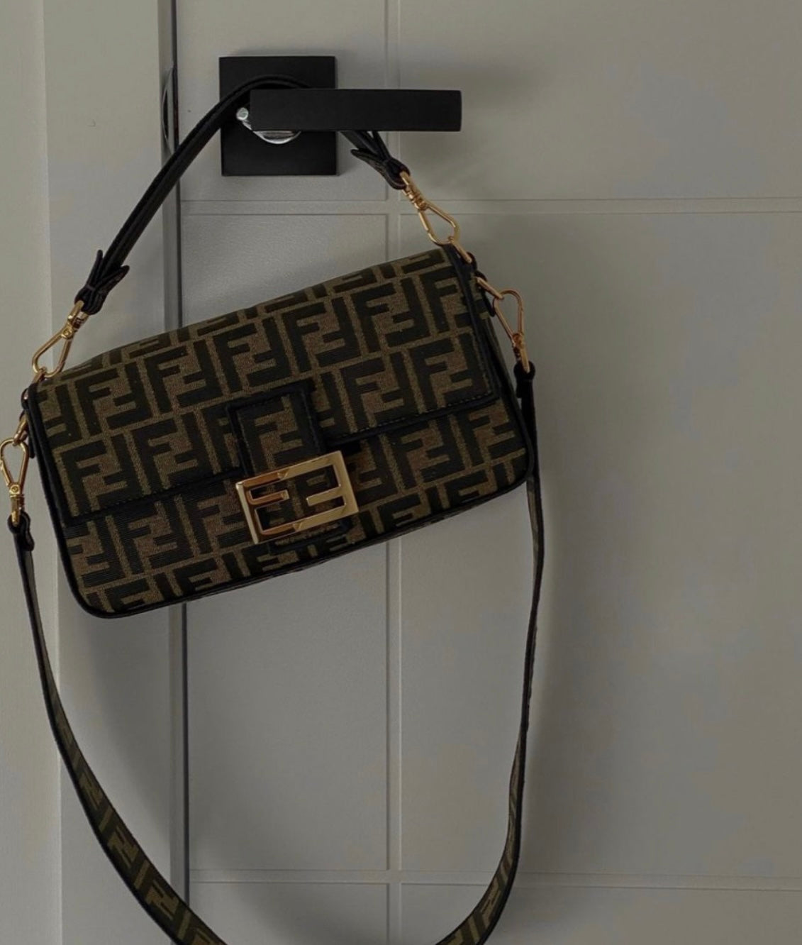 Faye Shoulder Bag