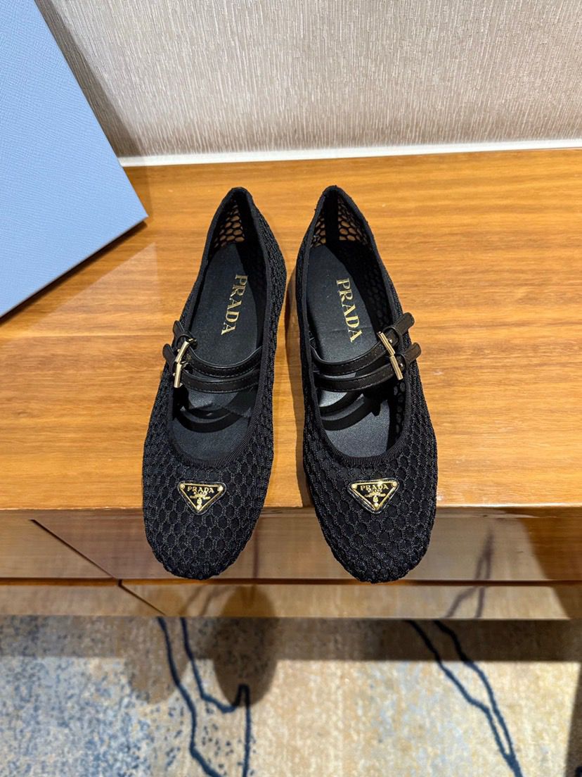 ** PRE ORDER Summer Flats