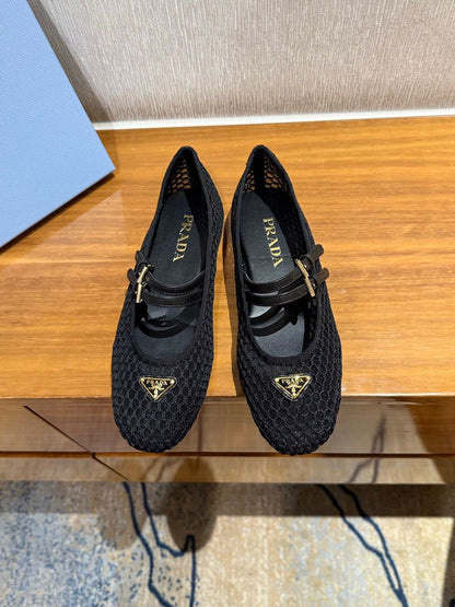 ** PRE ORDER Summer Flats