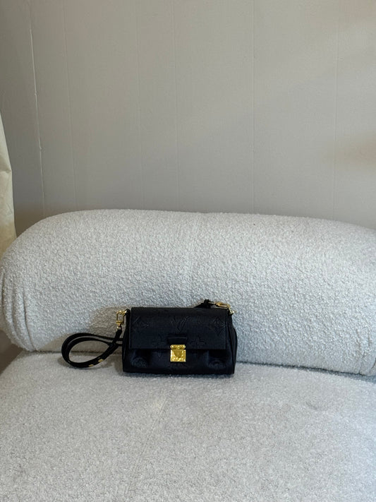 Dana Crossbody