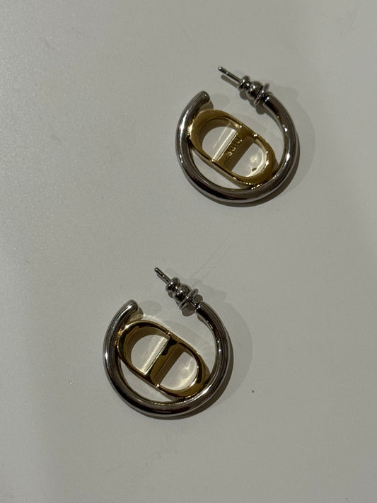 Monti Hoops