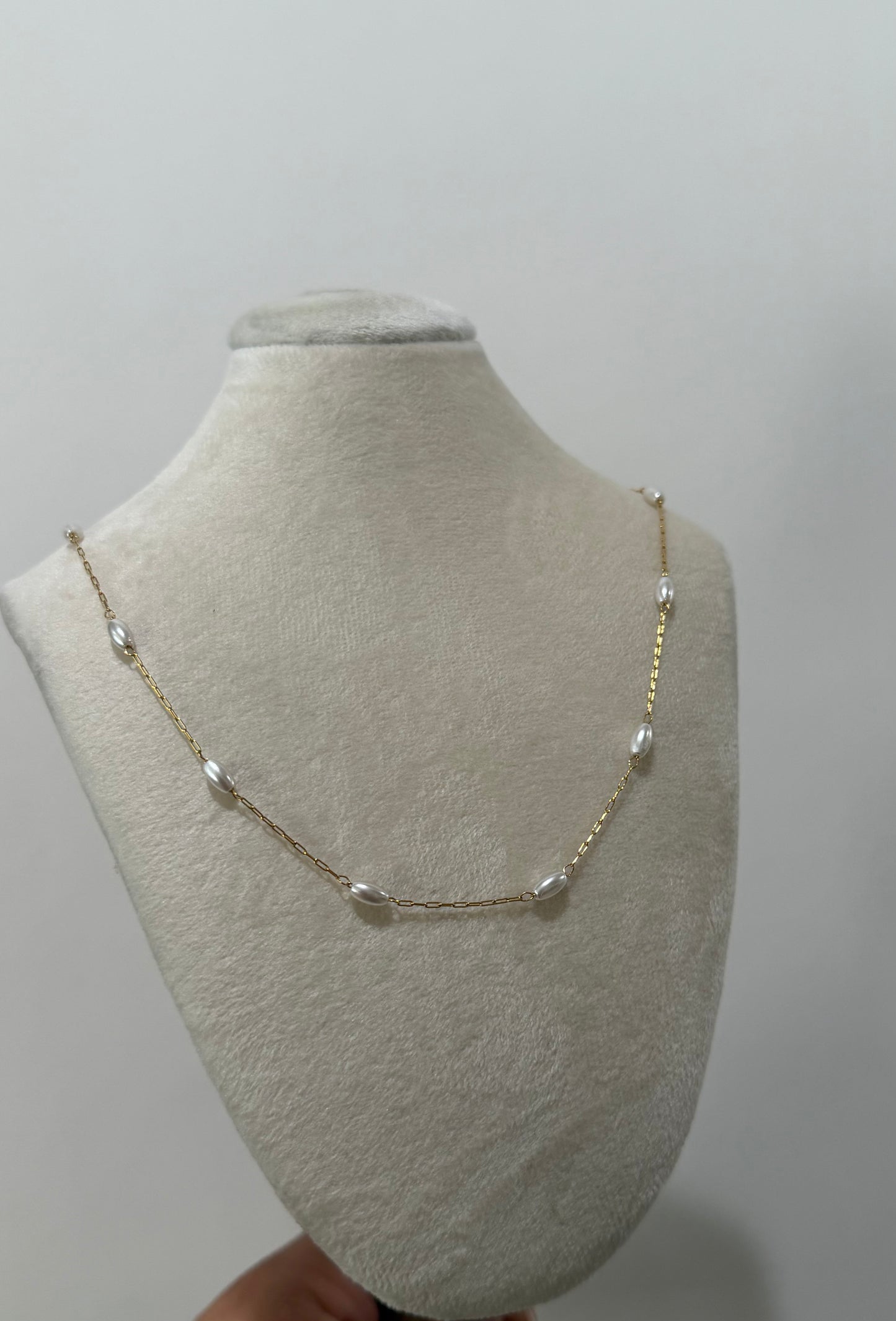 Over seas pearl necklace
