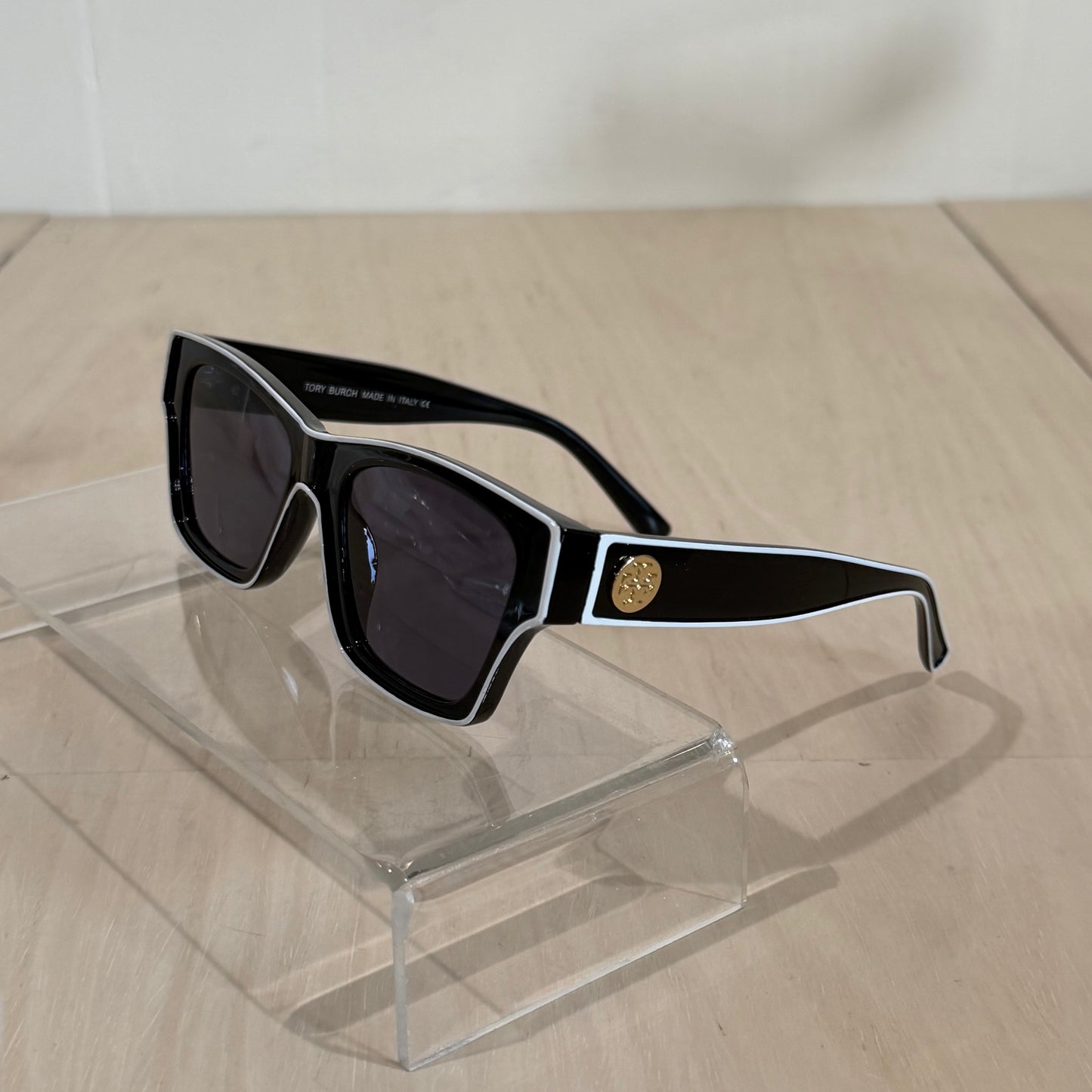 Tory Girl Sunnies