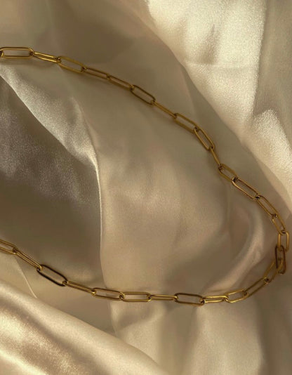 Elida Paper Clip Necklace