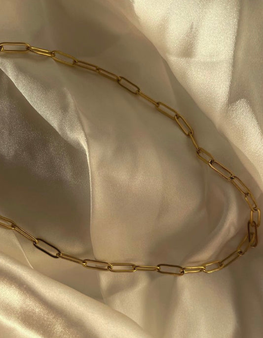 Elida Paper Clip Necklace