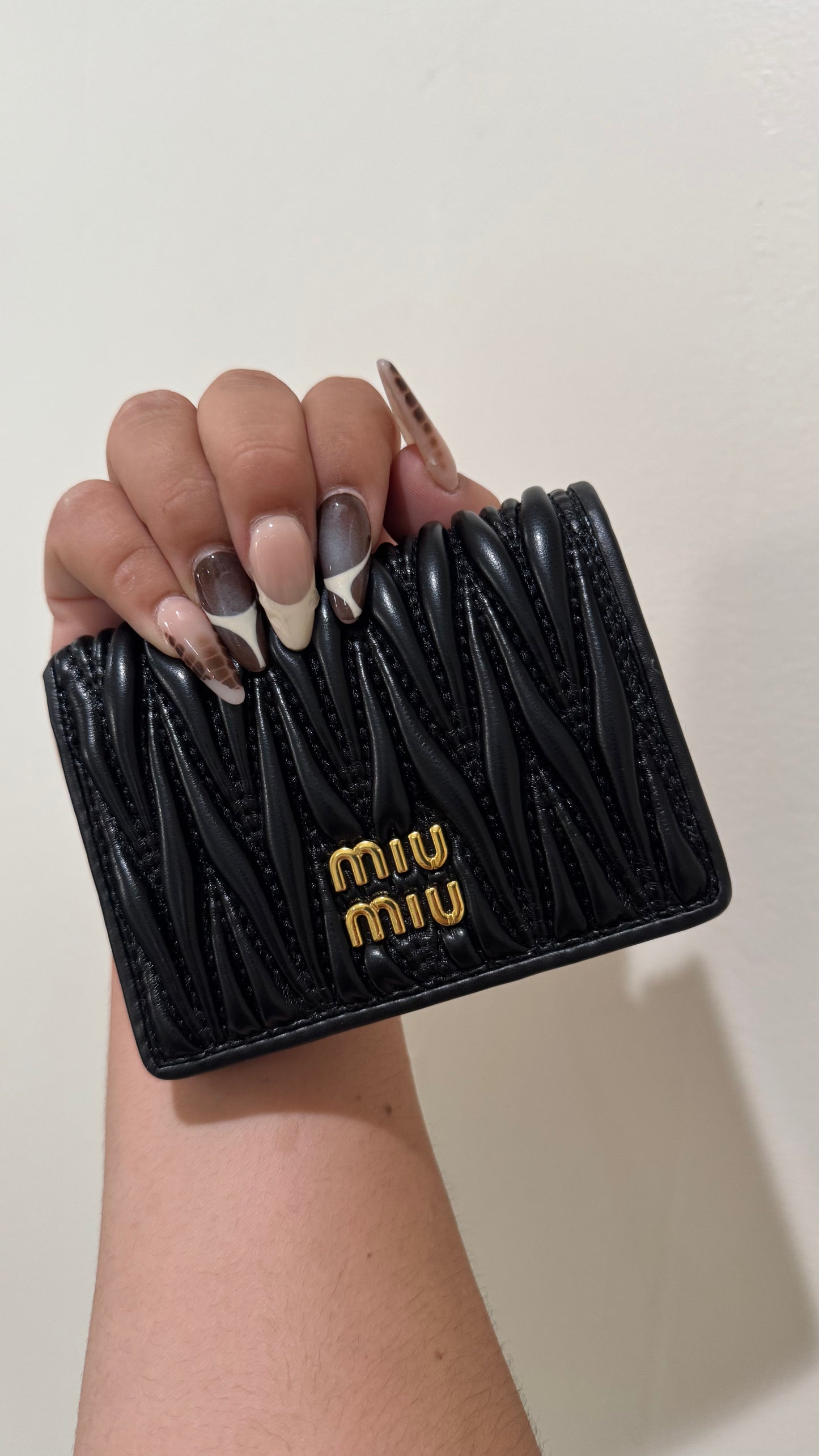 Mimi bifold wallet