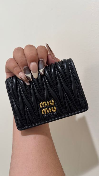 Mimi bifold wallet